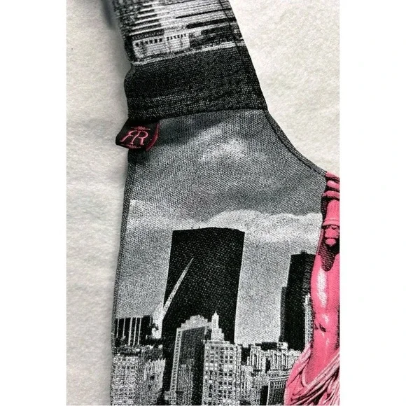 Robin Ruth Statue of Liberty New York Skyline Sling Crossbody Bag Black & Pink - Picture 9 of 11